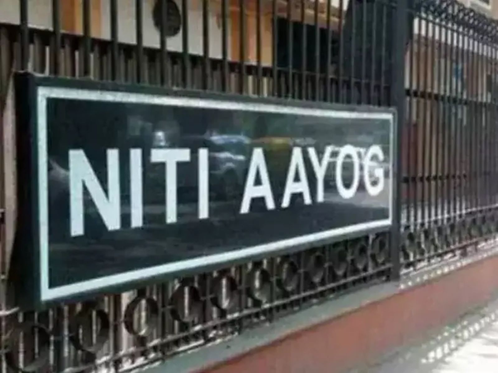 “NITI Aayog releases Export Preparedness Index 2024”